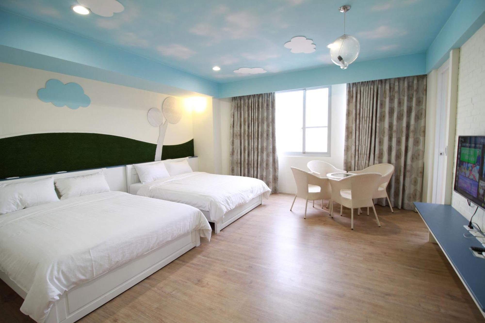 Moment Inn Tainan Extérieur photo