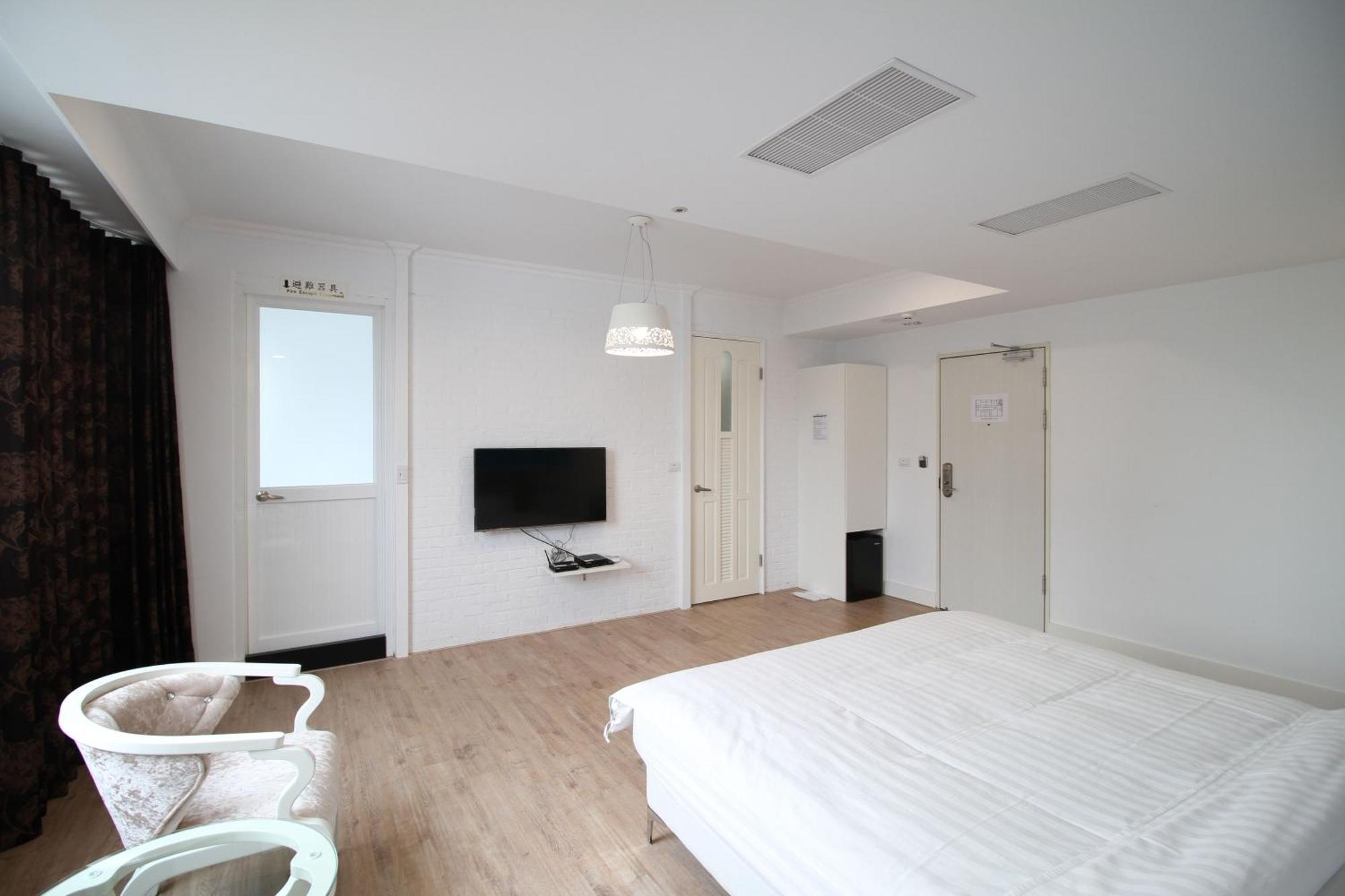 Moment Inn Tainan Extérieur photo