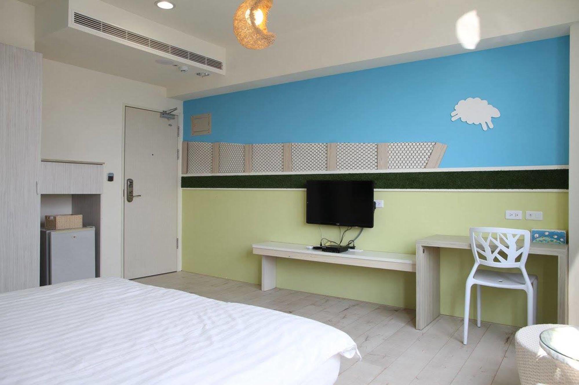 Moment Inn Tainan Extérieur photo