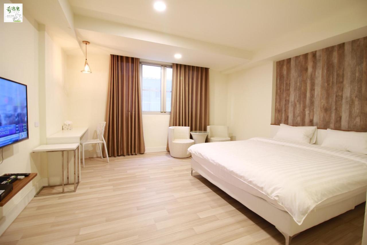 Moment Inn Tainan Extérieur photo